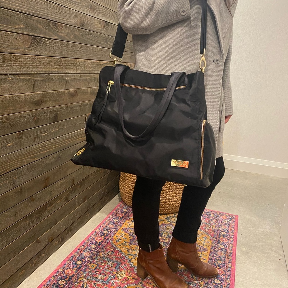 Charlie G New Yorker pumping bag